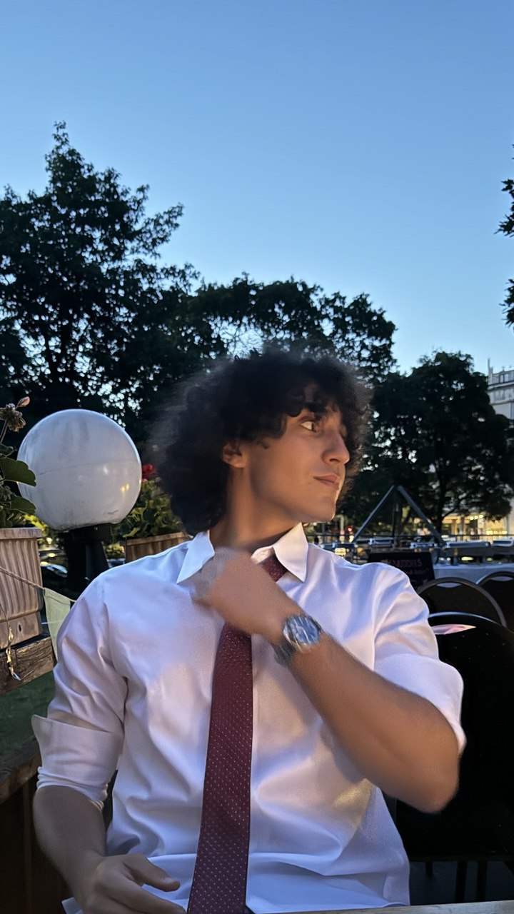 Porträt von Sultan Aliyev